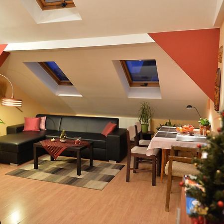Sopron Eszter Apartman Εξωτερικό φωτογραφία