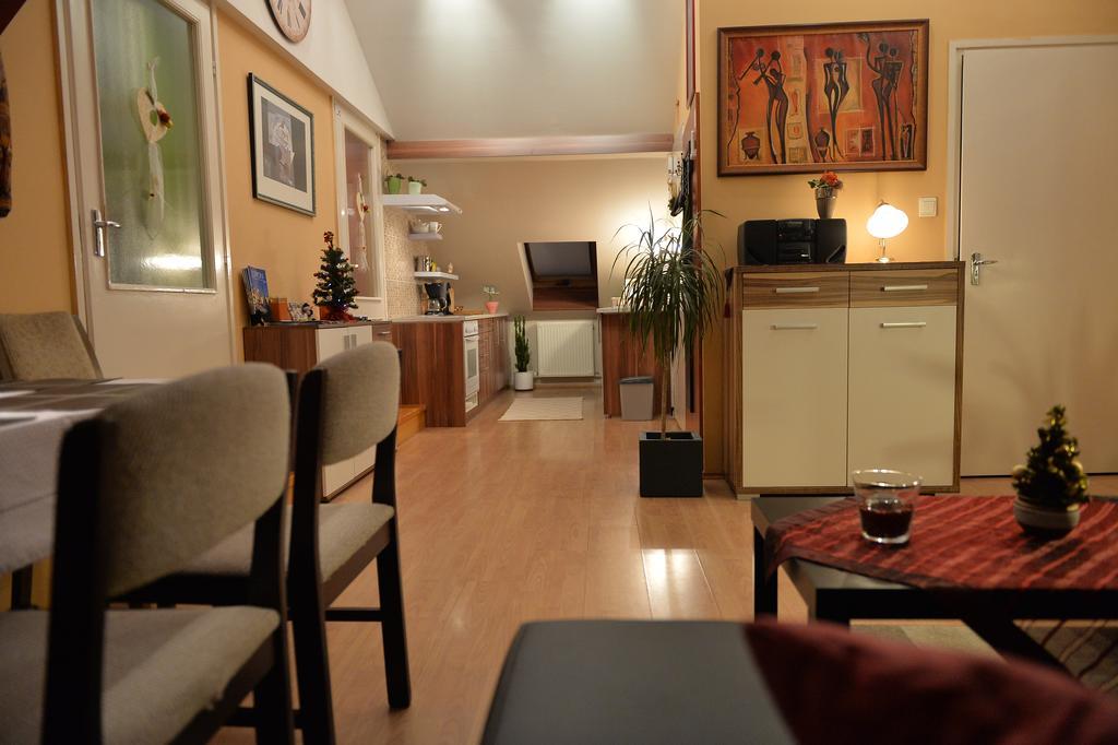 Sopron Eszter Apartman Εξωτερικό φωτογραφία